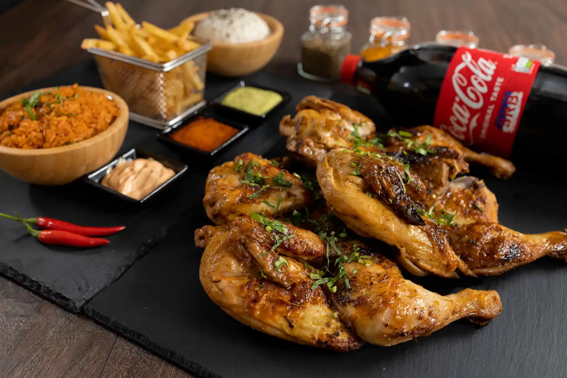 Menu poulet braisé au charbon de bois family